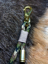 Load image into Gallery viewer, Carabiner Leash