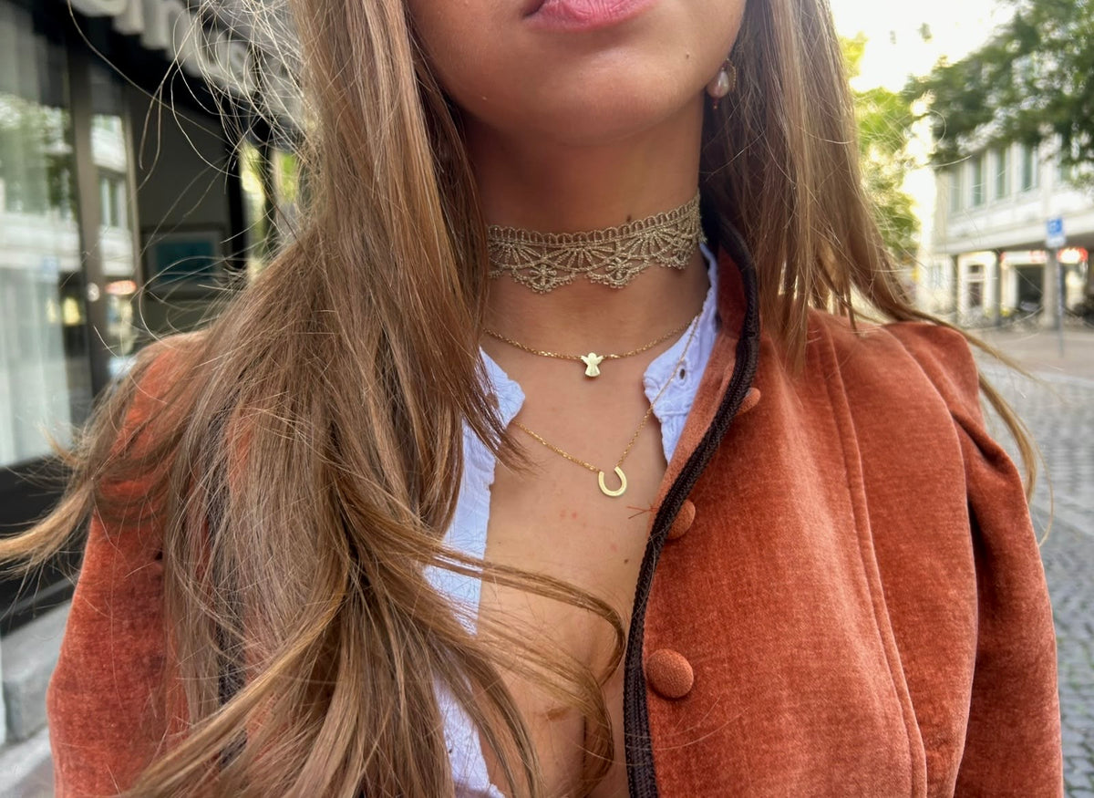 Lace Choker