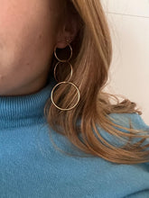 Load image into Gallery viewer, Hoop Earrings.
