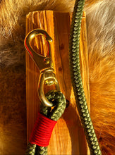 Load image into Gallery viewer, Carabiner Leash
